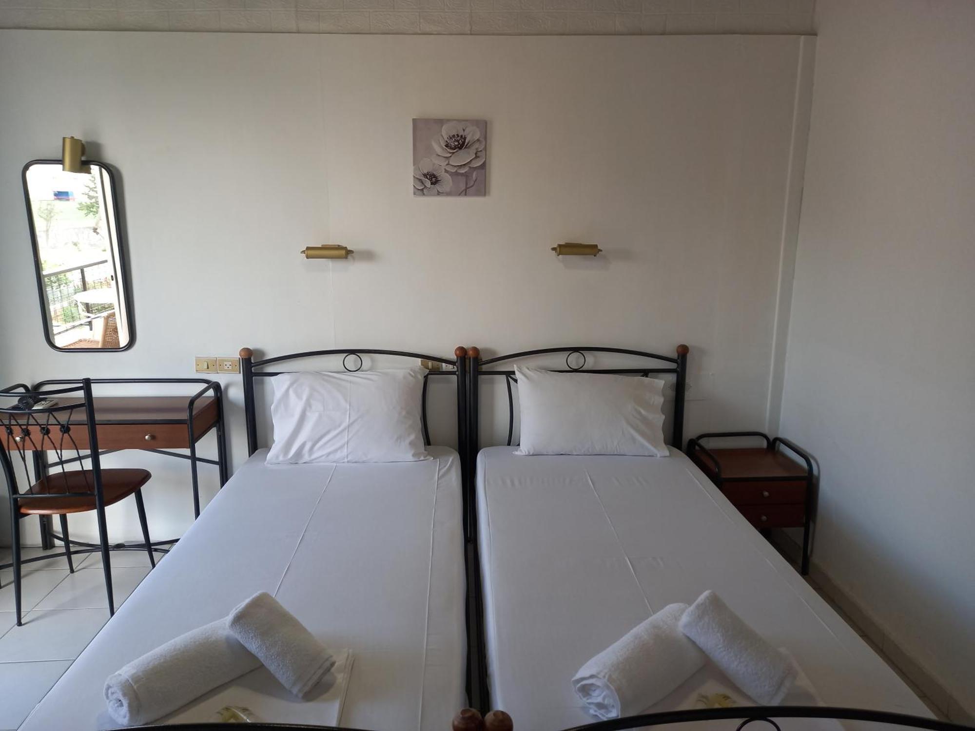 Hotel Tainaro ルトラ・エディプソス エクステリア 写真